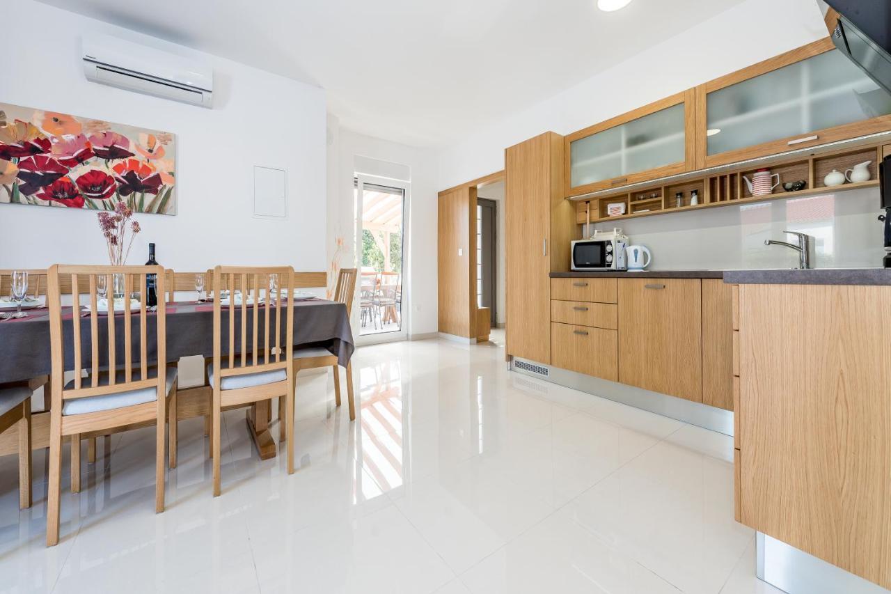 Villa Jadrija Beach Sibenik Ngoại thất bức ảnh