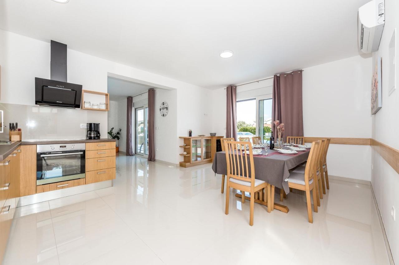 Villa Jadrija Beach Sibenik Ngoại thất bức ảnh